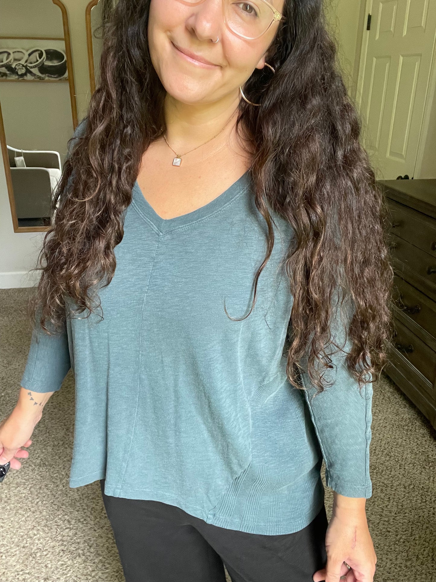 Leni Dolman V-Neck
